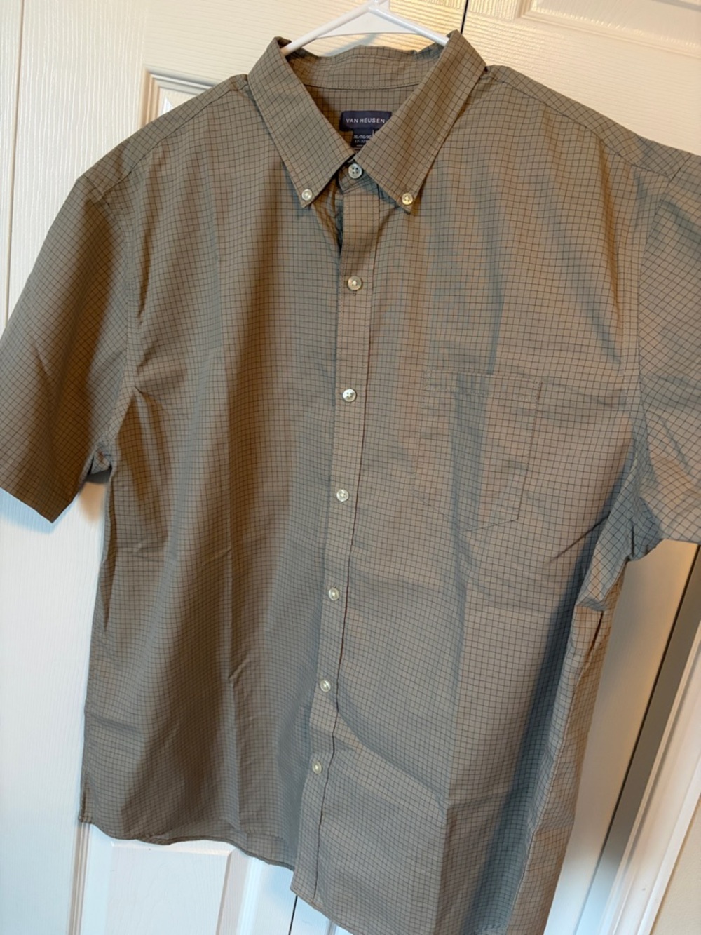 New Van Heusen Men's Short-Sleeve Button-Down Shirt - Tan Plaid - Size XL